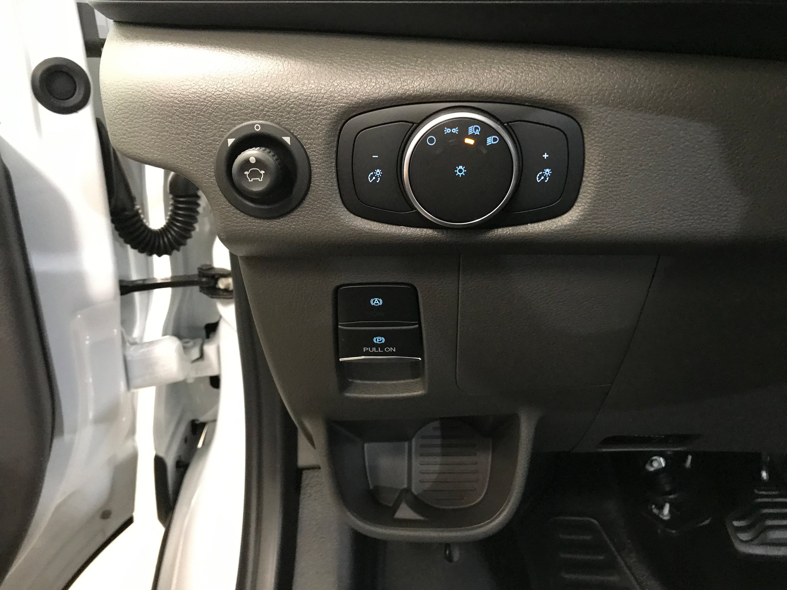 New 2027 Ford Transit 250 Low Roof RWD image 13