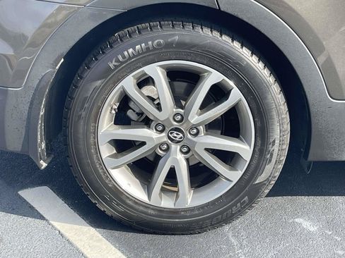 Used 2014 Hyundai Santa Fe Sport 2.0T FWD image 9