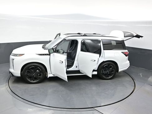 New 2026 INFINITI QX80 4WD image 41