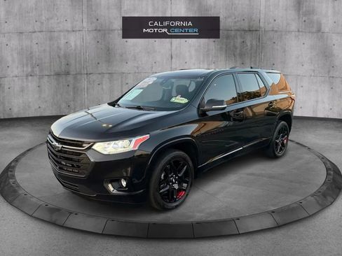 Used 2021 Chevrolet Traverse Premier w/ Redline Edition FWD image 3