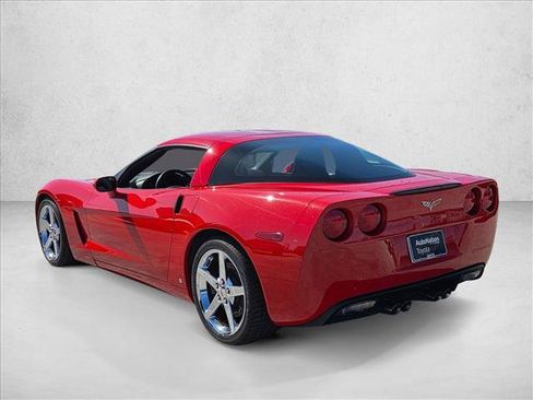 Used 2007 Chevrolet Corvette Coupe w/ Performance Package RWD image 8