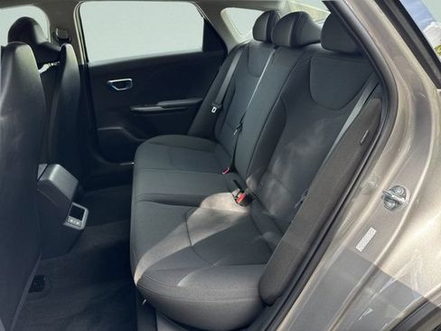 New 2026 Kia K4 FWD image 16
