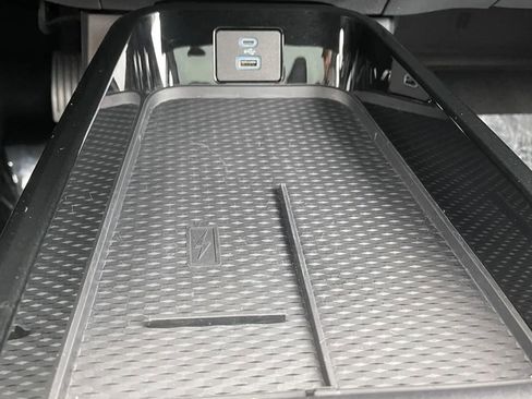 Used 2021 Ford Mustang Mach-E Premium image 25