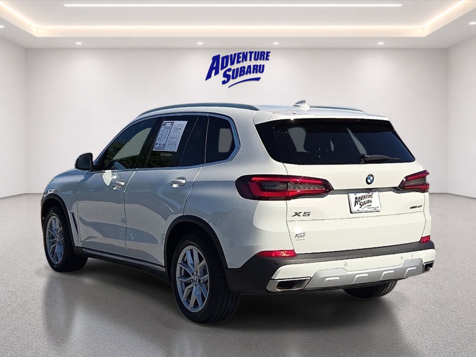 Used 2022 BMW X5 xDrive40i w/ Premium Package AWD/4WD image 5