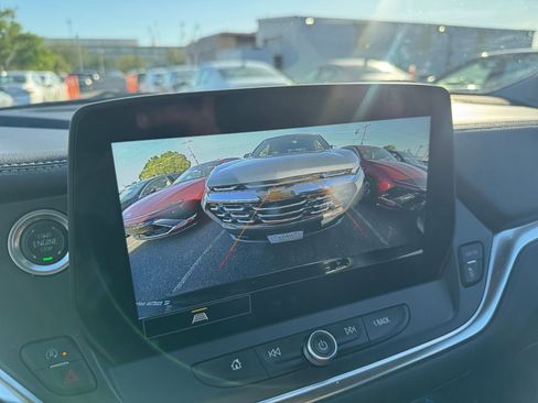 Used 2025 Chevrolet Blazer LT image 17