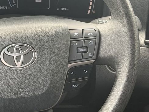 Used 2025 Toyota Camry LE FWD image 14