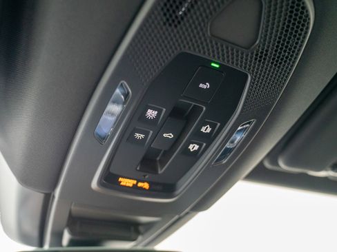 Certified 2026 Porsche Cayenne AWD/4WD image 21
