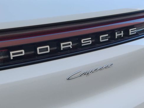 Used 2024 Porsche Cayenne image 13