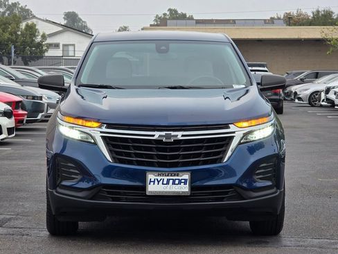 Used 2022 Chevrolet Equinox LS w/ LS Convenience Package image 3