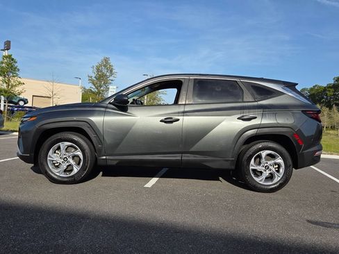 Used 2023 Hyundai Tucson SE AWD/4WD image 2