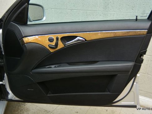 Used 2008 Mercedes-Benz E 350 Sport image 8