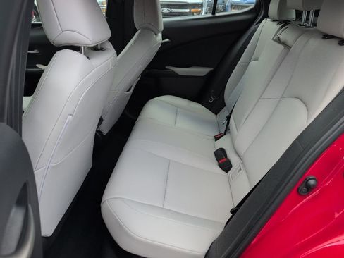 Used 2024 Lexus UX 250h FWD image 11