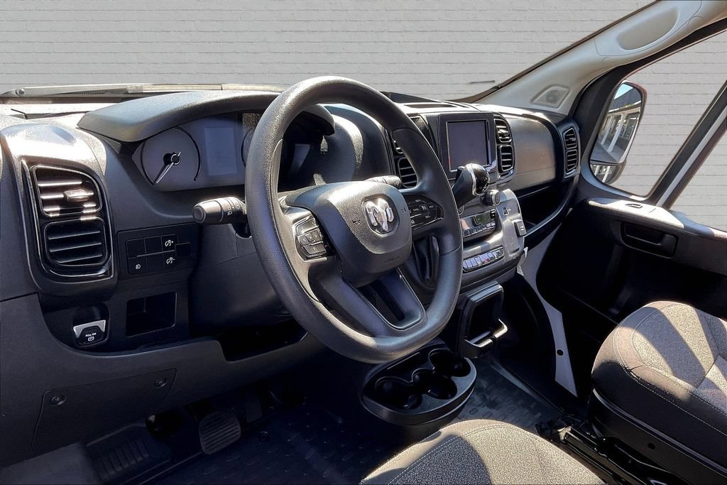 Used 2025 RAM ProMaster 2500 w/ Convenience Group FWD image 15