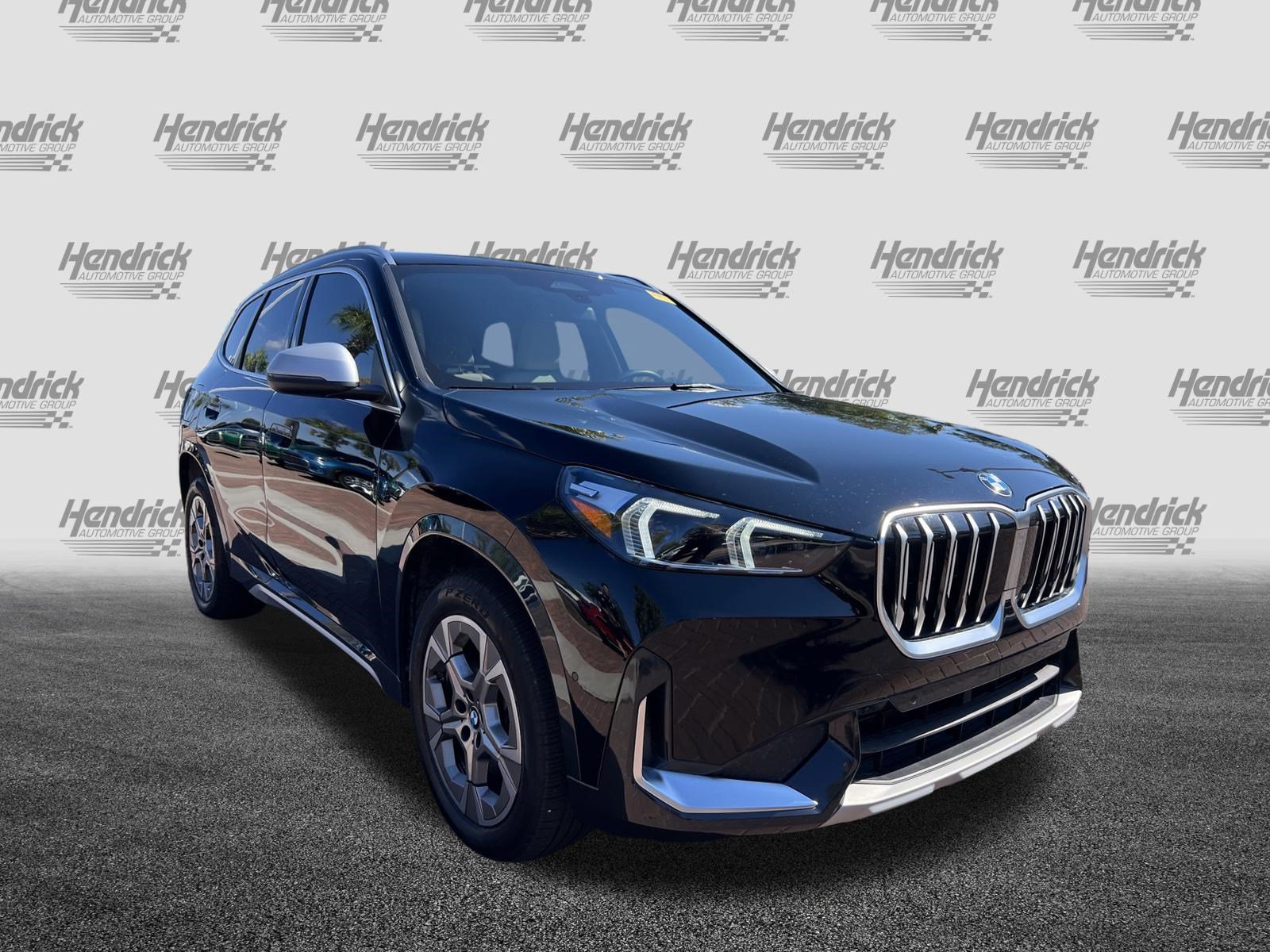 Used 2023 BMW X1 xDrive28i w/ Convenience Package AWD/4WD image 2