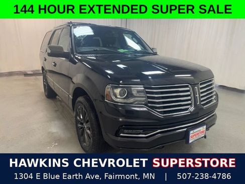 Used 2015 Lincoln Navigator 4WD image 1