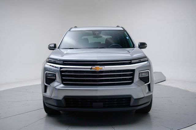 Used 2026 Chevrolet Traverse LT AWD/4WD image 8