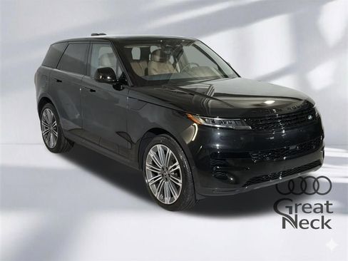 Used 2025 Land Rover Range Rover Sport SE AWD/4WD image 11
