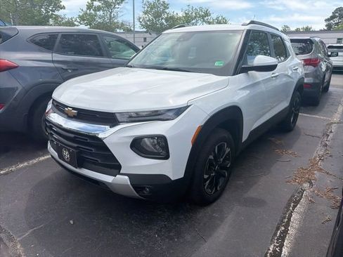 Used 2023 Chevrolet TrailBlazer LT w/ Convenience Package image 6