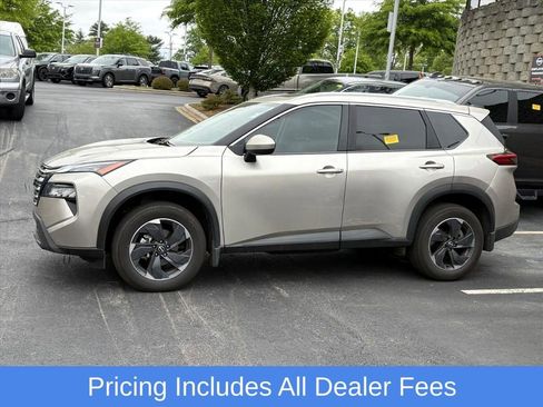 Used 2026 Nissan Rogue SV w/ SV Premium Package AWD/4WD image 4