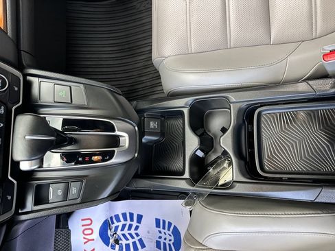 Used 2019 Honda CR-V EX-L image 17