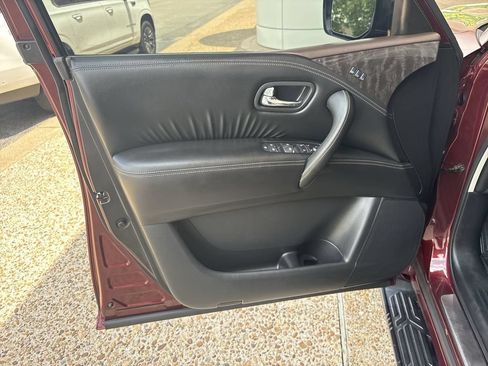 Used 2023 Nissan Armada Platinum w/ Captain's Chairs Package RWD image 23