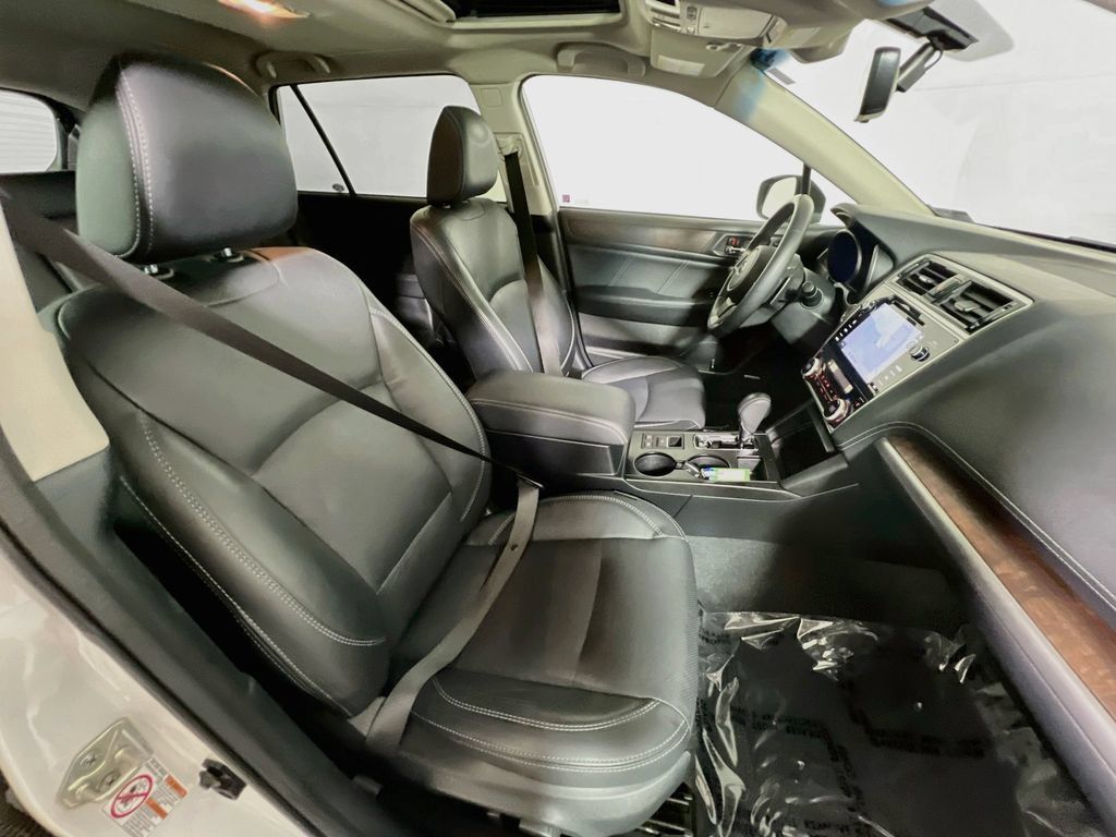 Used 2019 Subaru Outback 2.5i Limited AWD/4WD image 27