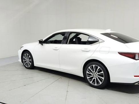 Used 2019 Lexus ES 350 w/ Premium Package image 3