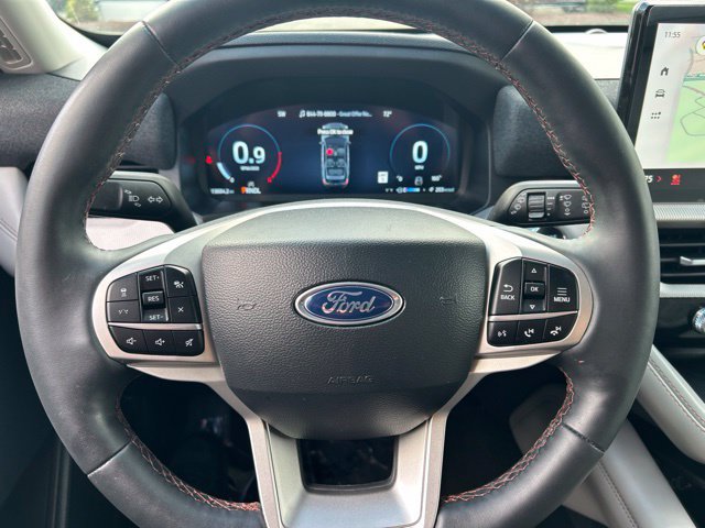 Used 2025 Ford Explorer Active w/ Active Comfort Package AWD/4WD image 26