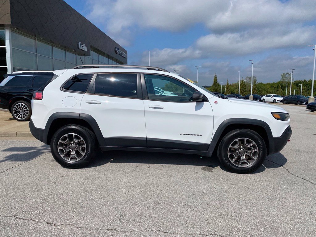 Used 2021 Jeep Cherokee Trailhawk AWD/4WD image 8