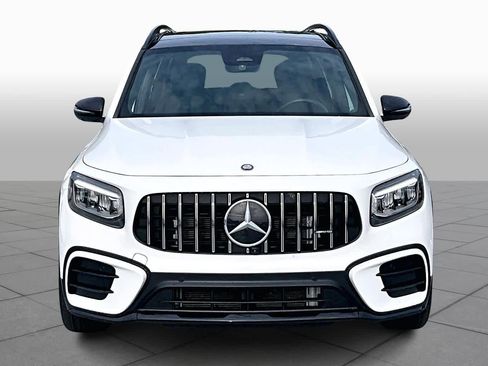 Used 2025 Mercedes-Benz GLB 35 AMG 4MATIC image 4