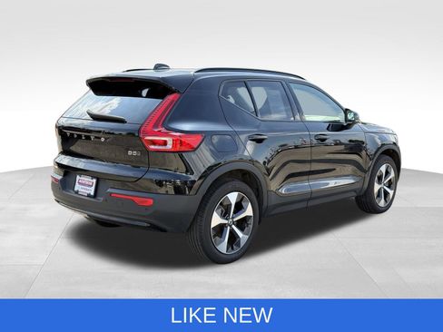 Used 2023 Volvo XC40 B5 Plus w/ Climate Package AWD/4WD image 11