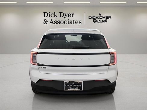 New 2026 Volvo EX30 Ultra image 3