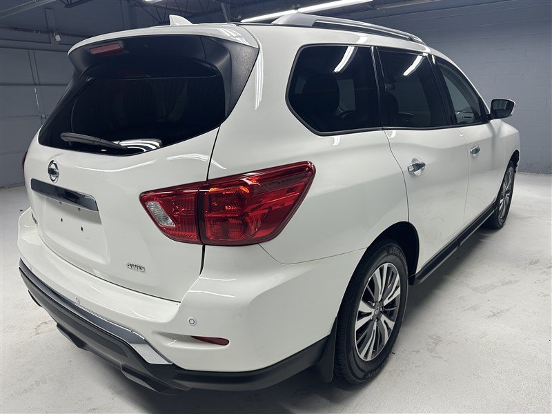 Used 2019 Nissan Pathfinder S AWD/4WD image 12