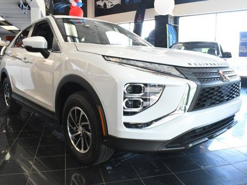 New 2026 Mitsubishi Eclipse Cross ES AWD/4WD image 3
