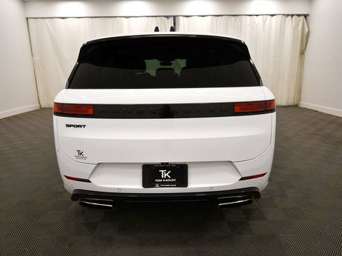 Used 2024 Land Rover Range Rover Sport Dynamic SE AWD/4WD image 5