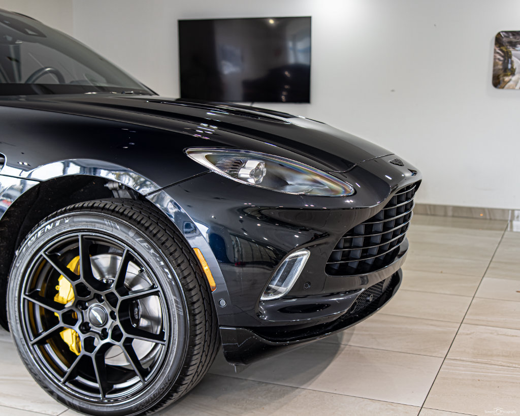 Used 2022 Aston Martin DBX AWD/4WD image 3