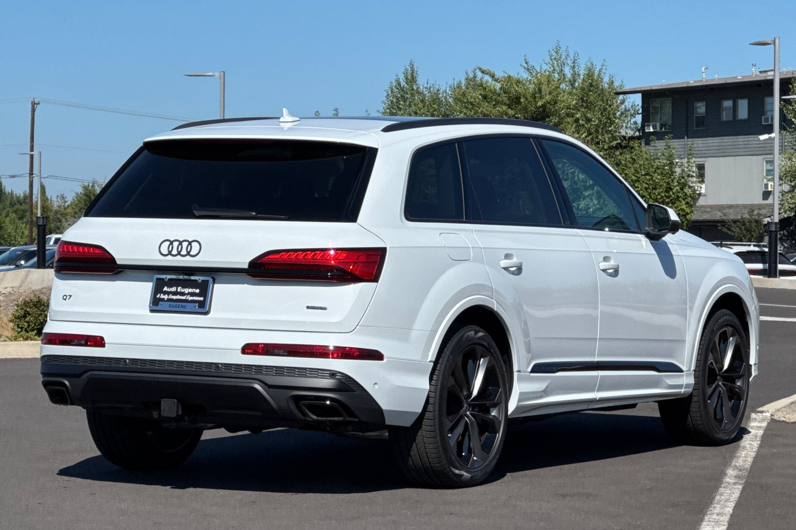 Used 2025 Audi Q7 3.0T Premium Plus AWD/4WD image 3