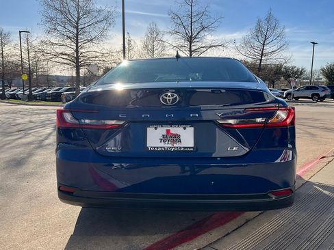 Used 2025 Toyota Camry LE image 6