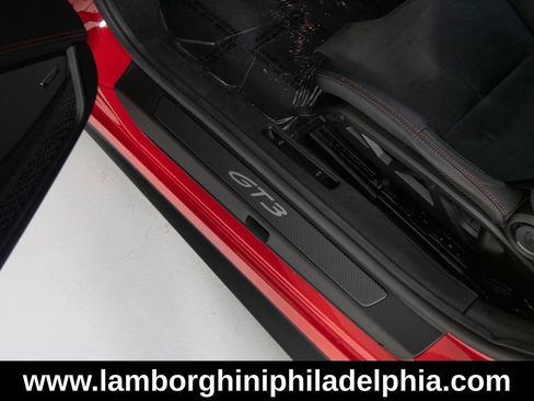 Used 2026 Porsche 911 GT3 RWD image 15