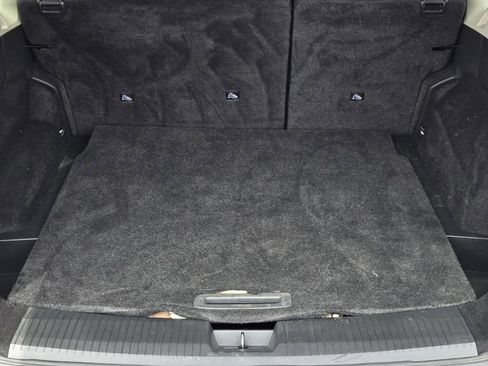 Used 2023 Nissan Rogue S FWD image 9