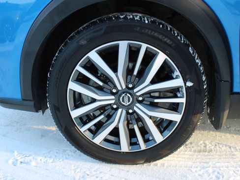 Certified 2021 Nissan Kicks SV image 29