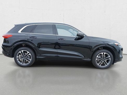 New 2026 Audi Q5 Premium Plus AWD/4WD image 4