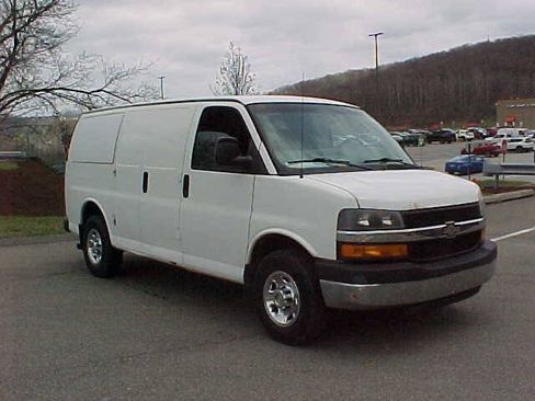 Used 2013 Chevrolet Express 3500 w/ Express Access Plus Package RWD image 15