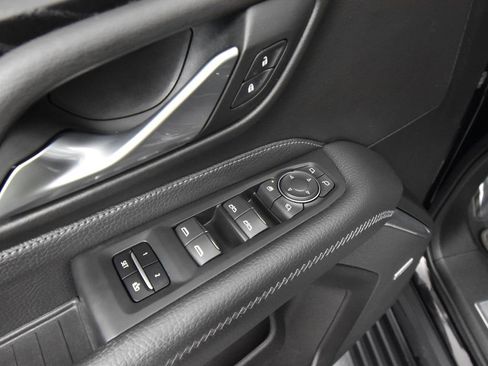 Used 2022 GMC Yukon Denali w/ Denali Ultimate Package image 23