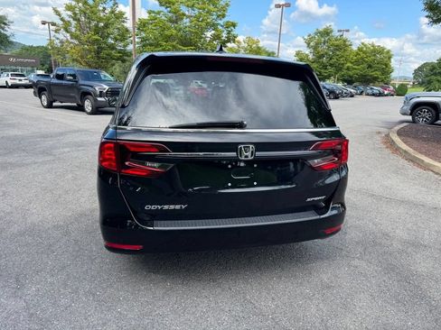 Used 2023 Honda Odyssey Sport image 6