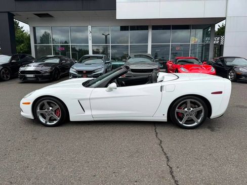 Used 2007 Chevrolet Corvette Convertible w/ Preferred Equipment Group RWD image 8