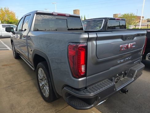 Used 2022 GMC Sierra 1500 Denali w/ Denali Premium Package AWD/4WD image 10