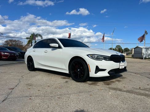 Used 2020 BMW 330i xDrive Sedan w/ Convenience Package AWD/4WD image 3