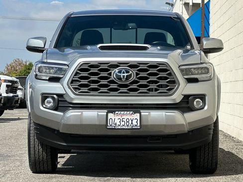 Used 2023 Toyota Tacoma TRD Sport AWD/4WD image 9
