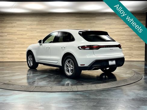 Used 2023 Porsche Macan AWD/4WD image 16